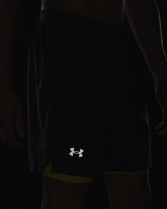 Men's UA Launch Run 2-in-1 Shorts in Green image number 3
